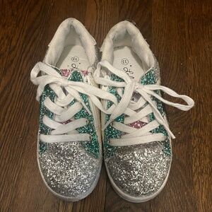 LOLA + THE BOYS STAR GIRL GLITTER SNEAKERS - US SIZE 2/SIZE 33